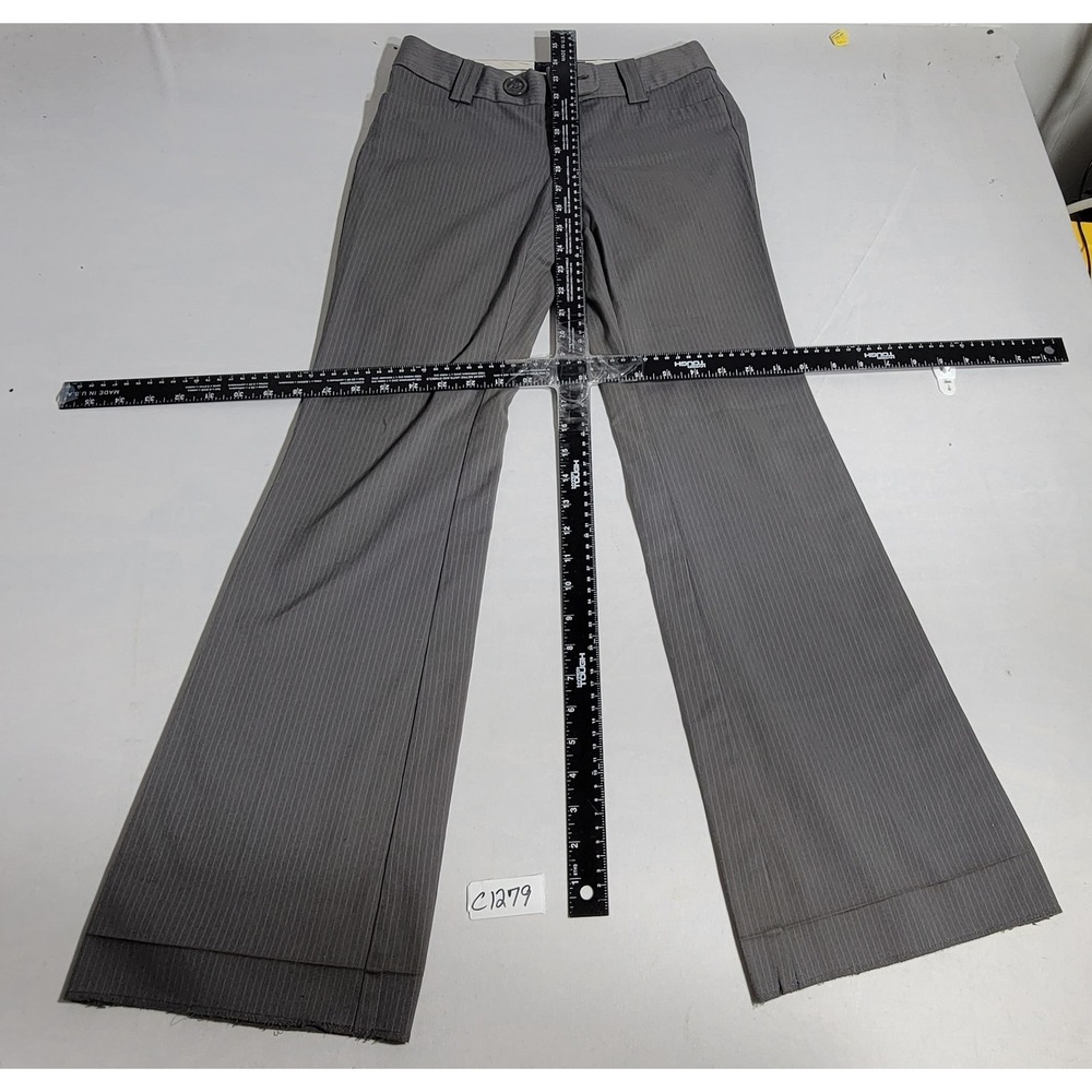 Banana Republic Petites Grey Pinstripe Flare Leg Trousers Pants 00P Low Rise - Picture 2 of 5